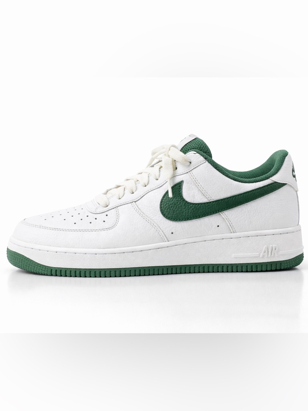 Nike Air Force 1 Low White/Green – Size 10 – Clean Condition